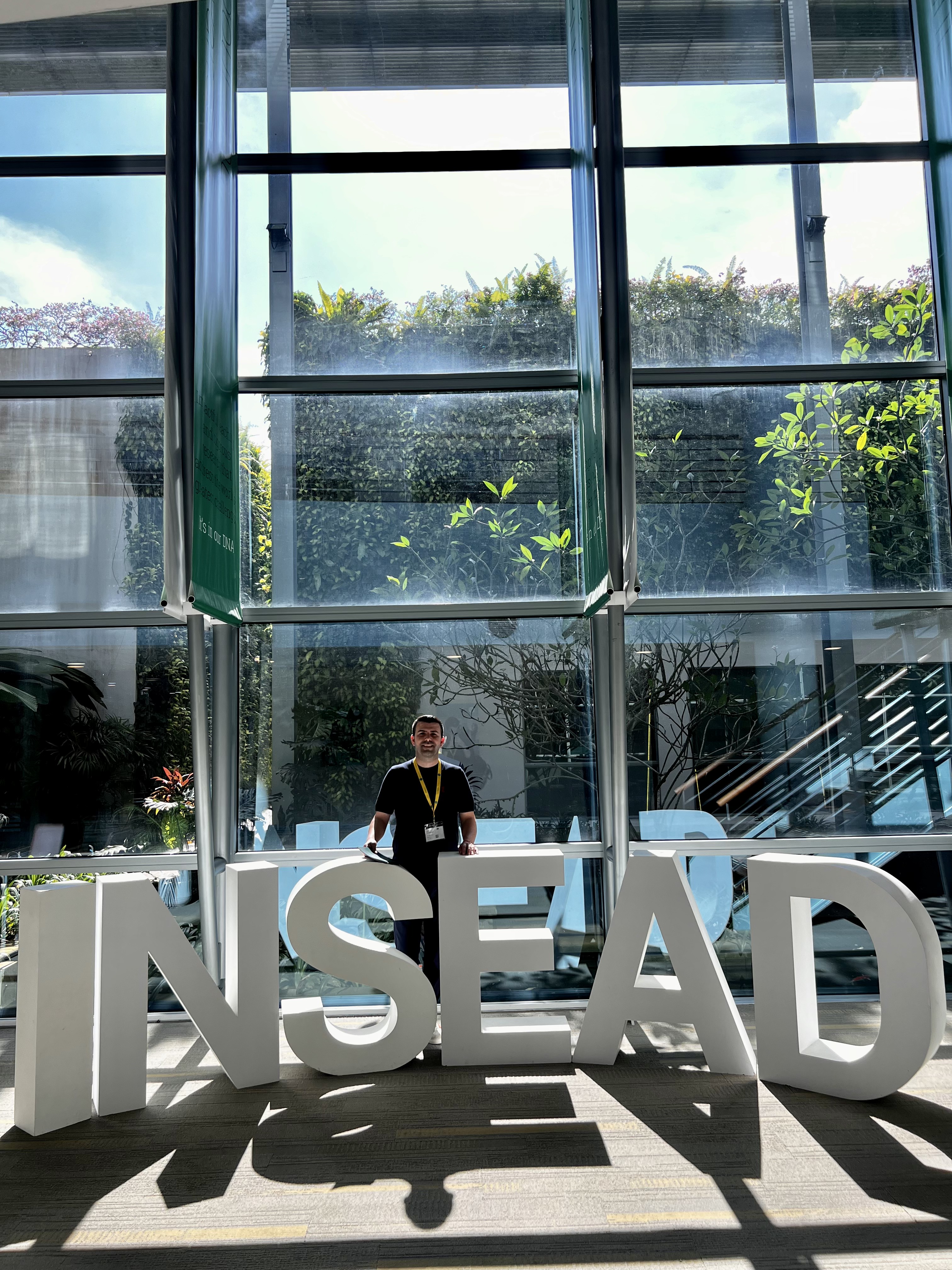 Cihan Buğdaycı INSEAD kampüsünde